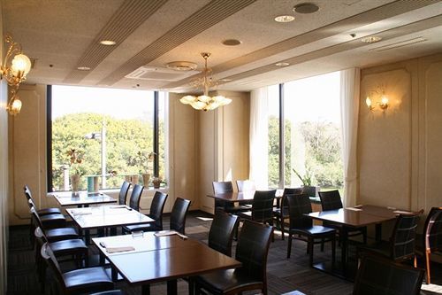 Green Hill Hotel Akashi Bagian luar foto